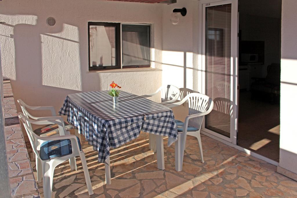 Apartments Mas-Rafaj Vir Luaran gambar