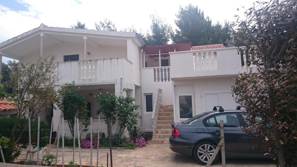 Apartments Mas-Rafaj Vir Luaran gambar
