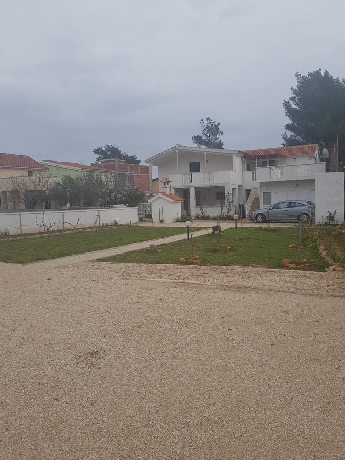 Apartments Mas-Rafaj Vir Luaran gambar