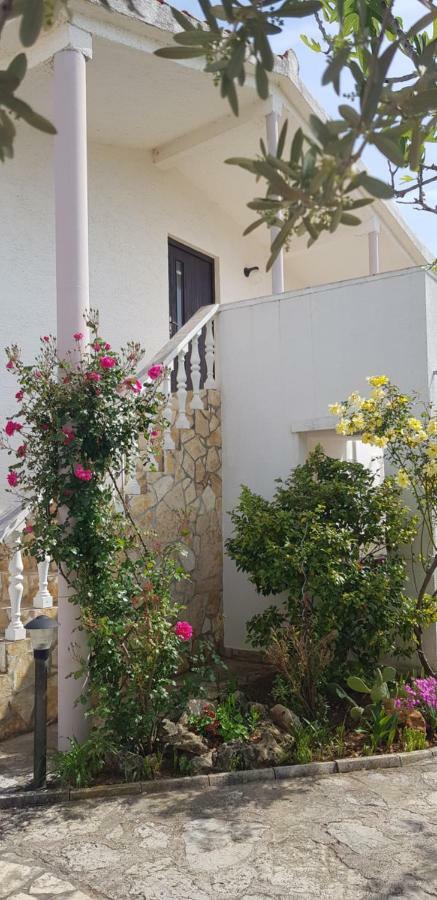 Apartments Mas-Rafaj Vir Luaran gambar